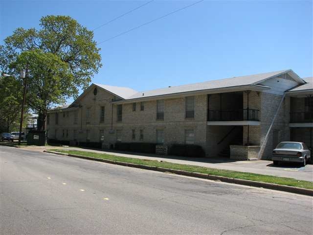 Building Photo - The Gardens Apartments