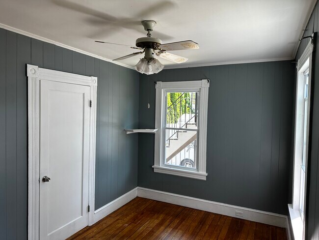 Bedroom - 345 Jennings Rd