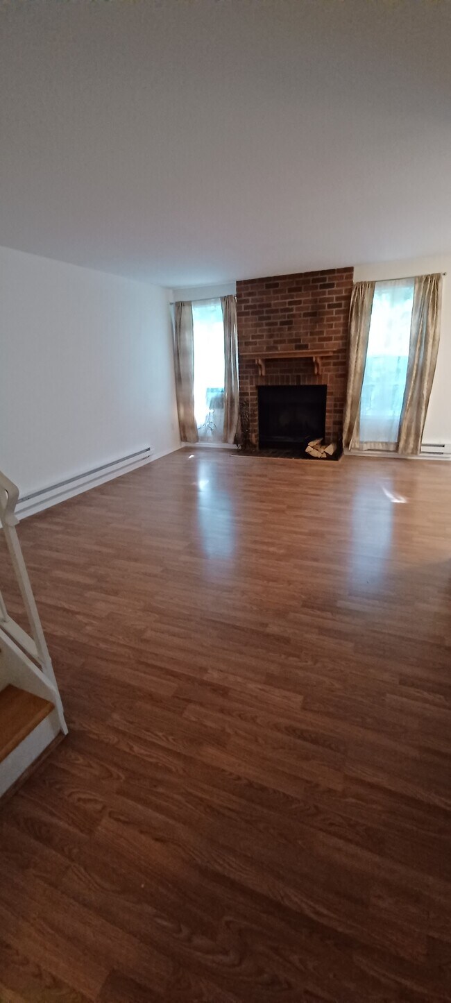 Living room - 29640 SW Volley St
