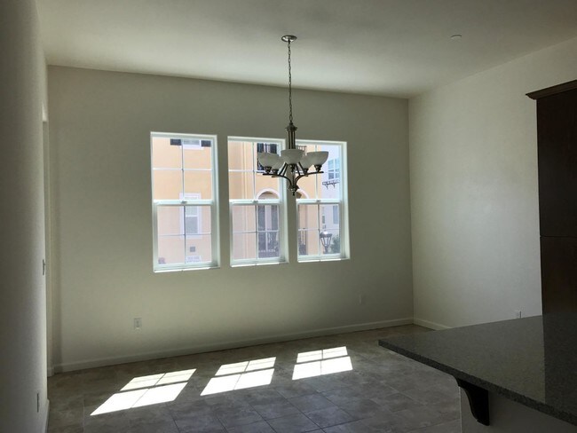 Building Photo - 4 bedroom in Newark CA 94560