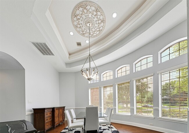 Foto del edificio - 28214 Churchill Ct