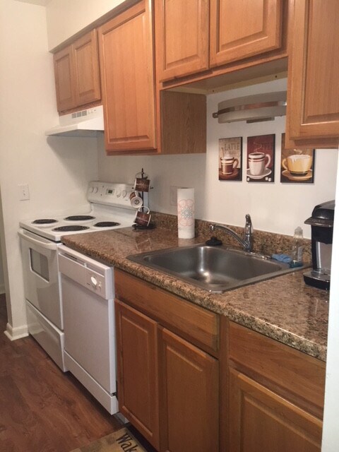 Foto del edificio - Wood Grove Place