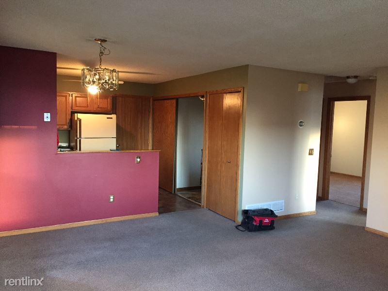 Building Photo - 8532 S Pond Trl