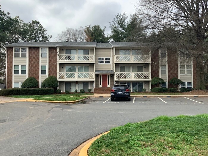 Primary Photo - 9333 Old Concord Rd