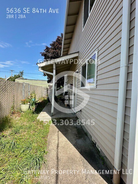 Building Photo - 5636 SE 84th Ave