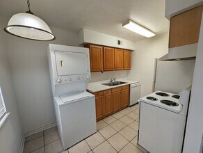 Building Photo - 207 Lovelace Dr