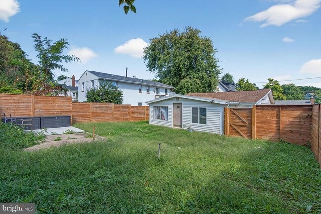 Foto del edificio - 2136 S Monroe St