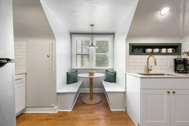 Foto del edificio - 2619 E 12th Ave