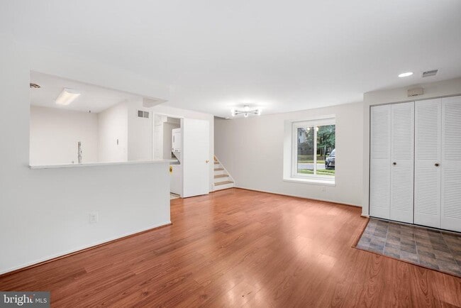 Foto del edificio - 9453 Chadburn Pl
