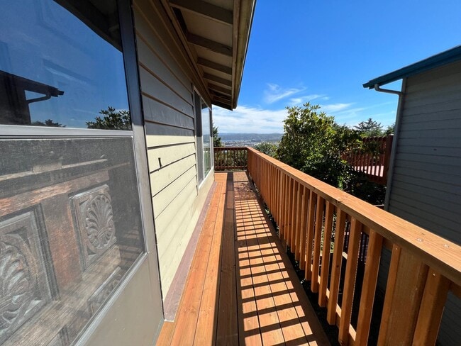 Building Photo - 3 Bedroom House in Newport!