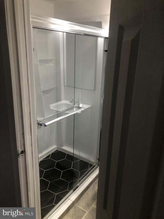 Foto del edificio - 8106 Pleasant Plains Rd