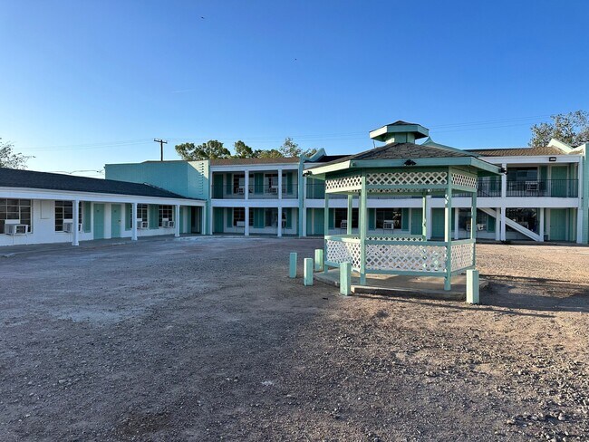 Foto del edificio - 310 W Hopi Dr