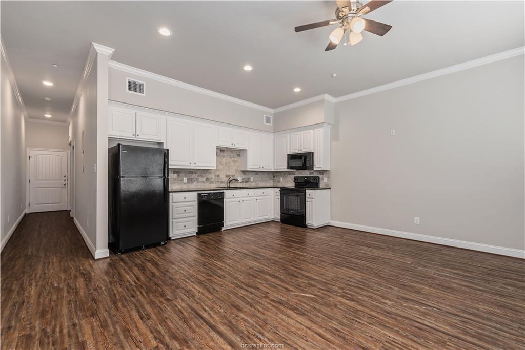 Foto principal - 401 N Main St