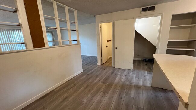 Building Photo - 3000 Colorado Ave