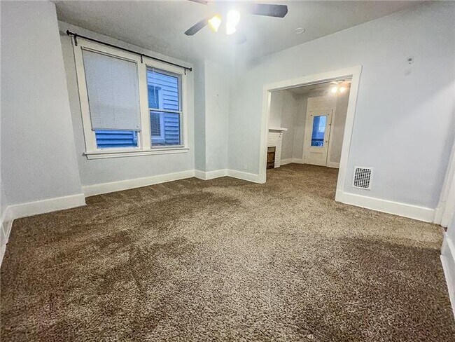 Foto del edificio - 1244 Hillsdale Ave