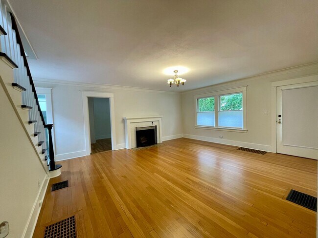 Foto del edificio - 2409 NW Raleigh St