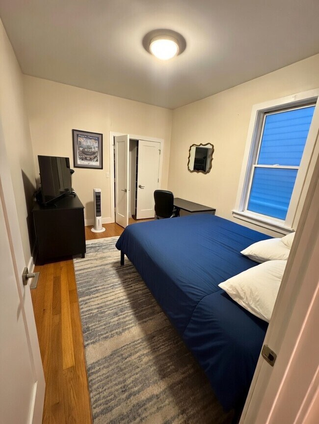 Foto del edificio - 3114 N Southport Ave