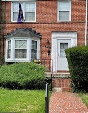 Building Photo - 5916 Northwood Dr