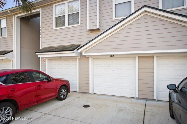 Building Photo - 7032 Deer Lodge Cir