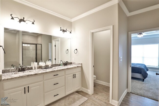 Foto del edificio - 7502 Olive Grove Ave