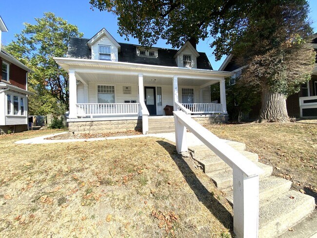 Foto del edificio - 426 E 15th Ave