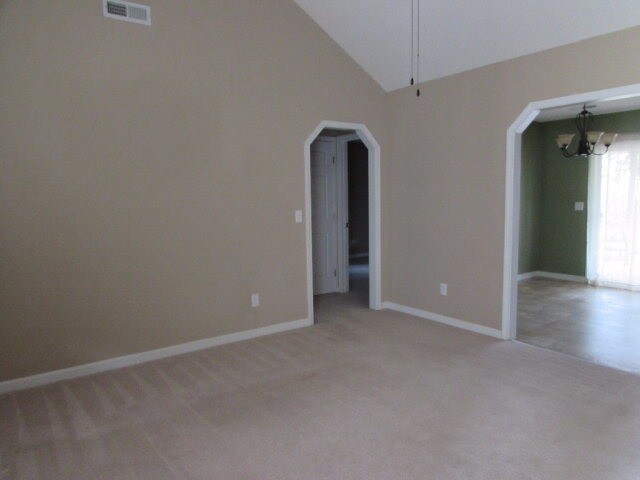Building Photo - 3290 Valencia Dr