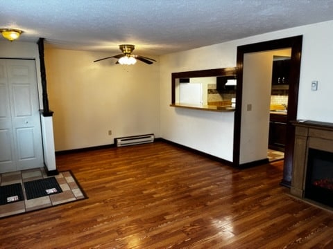 Building Photo - 533 Berlin Rd