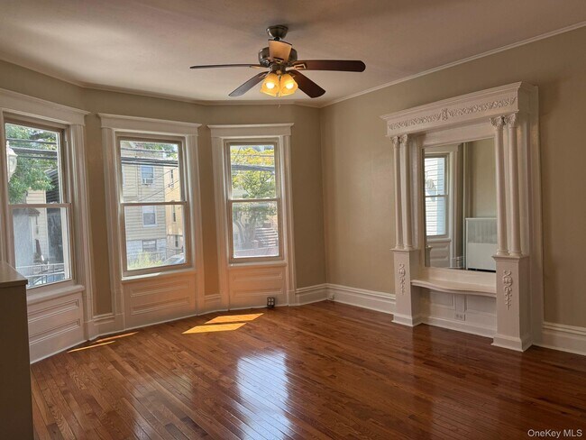 Foto del edificio - 2849 Harrington Ave