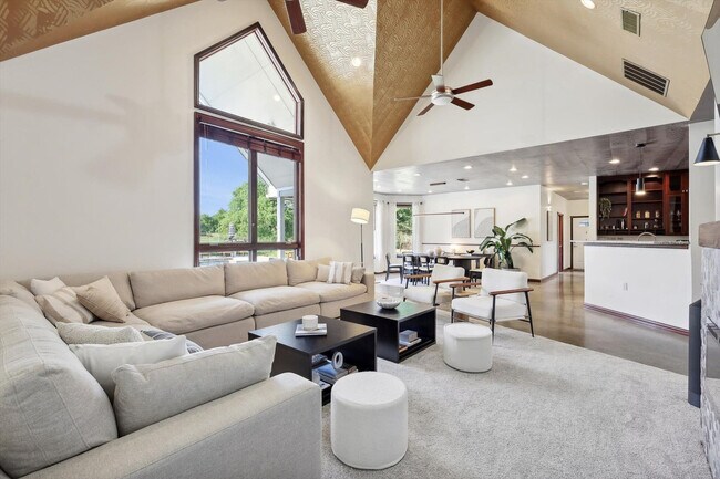 Foto del edificio - 12161 Hill Country Cir