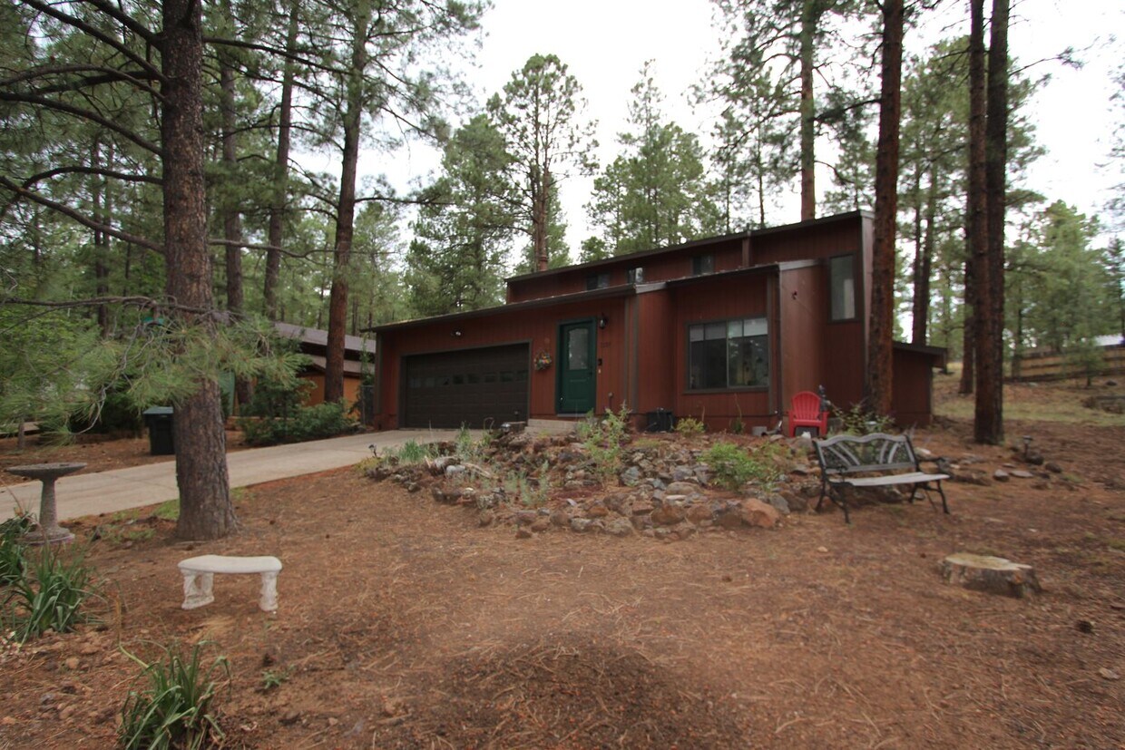 Foto del edificio - Available in Late September_Modern 2-Level...