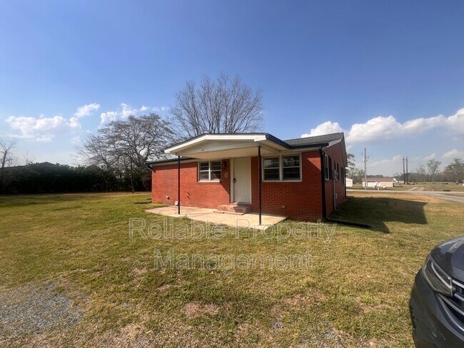 Building Photo - 1638 Evans Rd