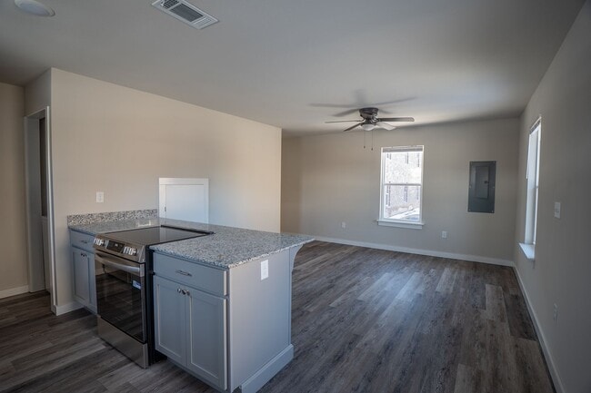 Photo - 1358 N Porter Rd Townhome