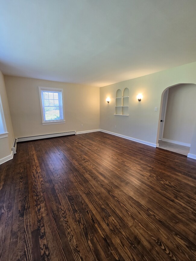 Building Photo - 509 Limekiln Rd