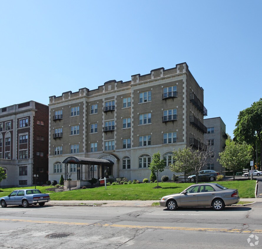 Foto principal - Haddon Hall Apartments