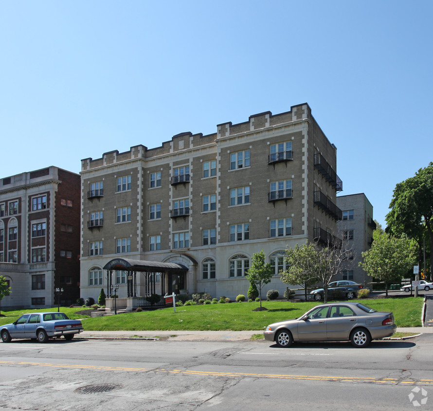 Primary Photo - Haddon Hall Apartments