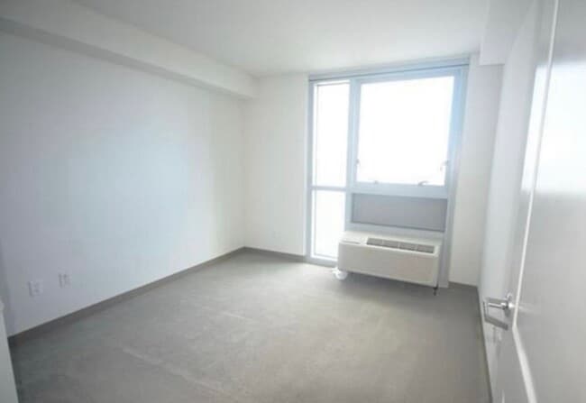 Foto del edificio - Ke Kilohana - 1-bdrm/1-bath/1-assigned parking stall/+Storage Unit & Electric Allowance