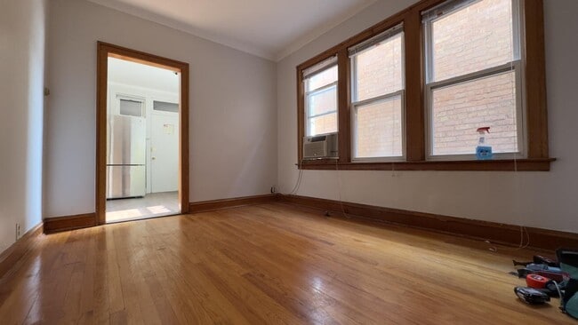 Building Photo - 6855 W Addison St