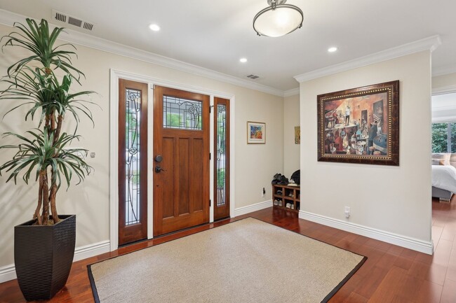 Building Photo - Single-Level Three-Bedroom Retreat in Napa...