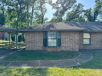 Building Photo - 16048 Shoshone Dr