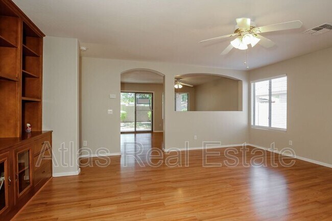 Building Photo - 7167 W Marlette Ave