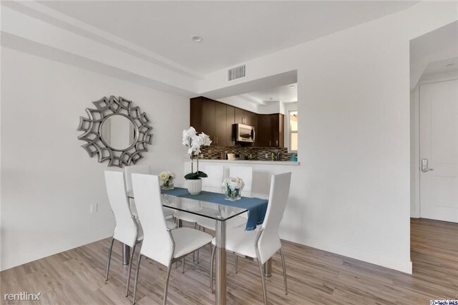 Foto del edificio - 3 br, 2.5 bath Condo - 465 Salem St Apt 302