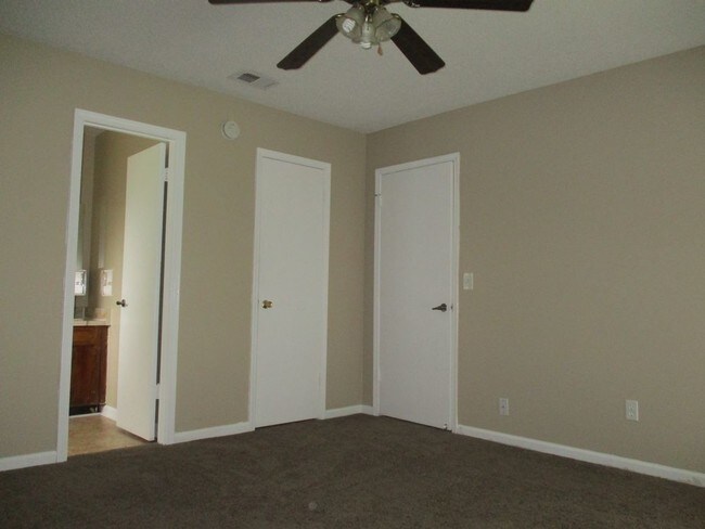 Foto del edificio - Spacious 2 bedroom home