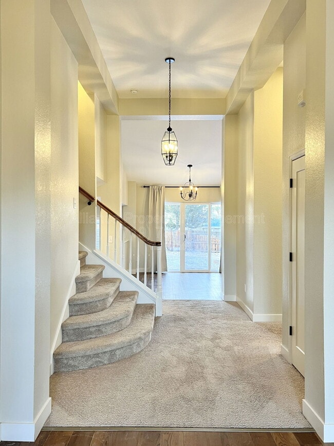 Building Photo - 7365 Cotton Dr