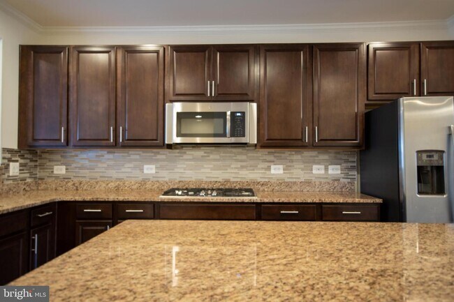 Building Photo - 8024 Cayzer Ln