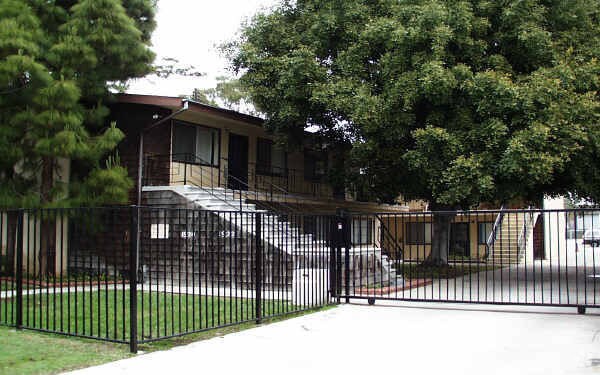 Foto del edificio - 1920 Wallace Ave