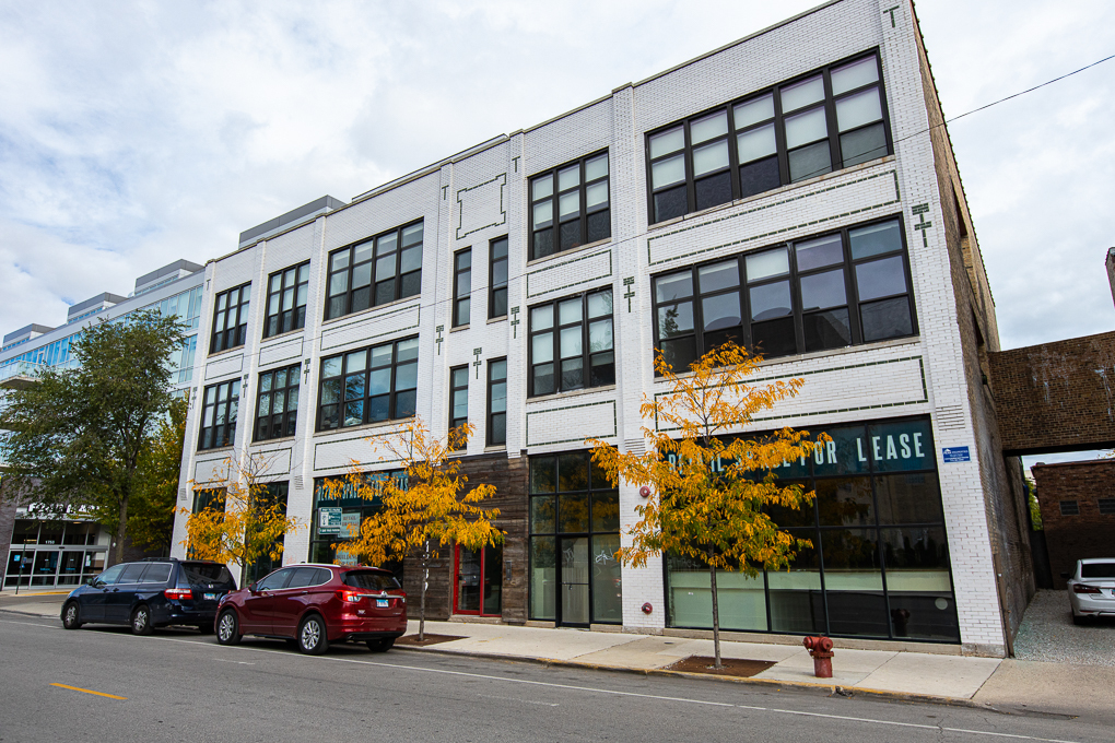 Primary Photo - 1739 N Milwaukee Ave