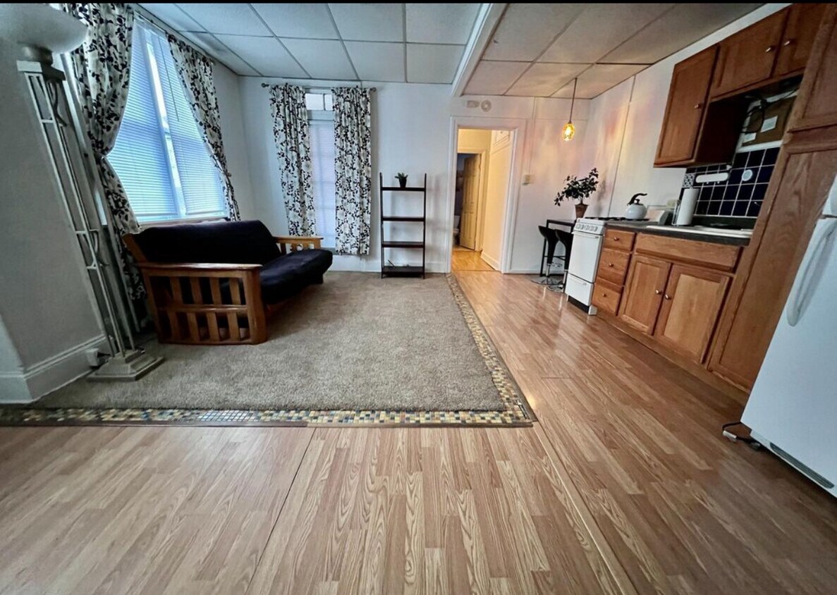 18 N Washington St Unit 1st floor, Gettysburg, PA 17325 Apartments in