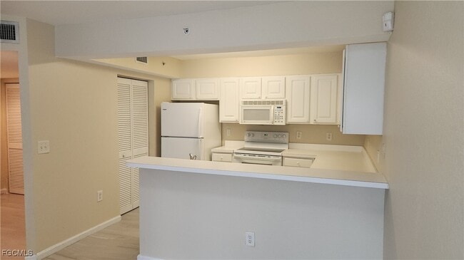Building Photo - 4105 Residence Drive
