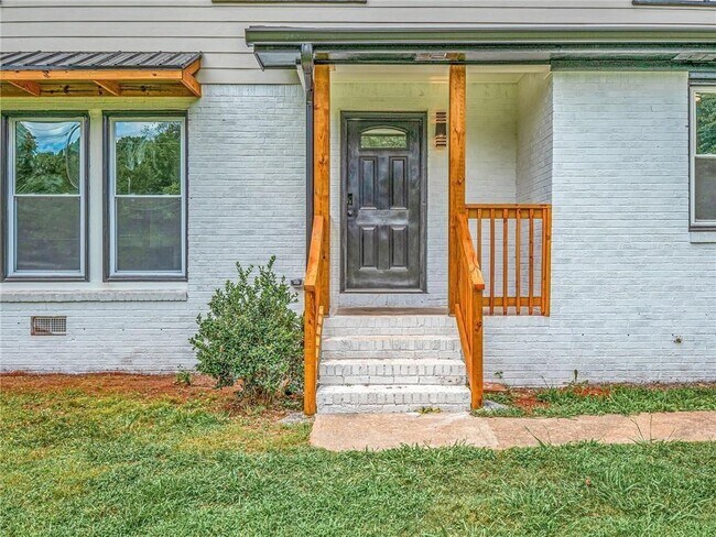 Foto del edificio - 4505 Myrtle Hill Rd NE