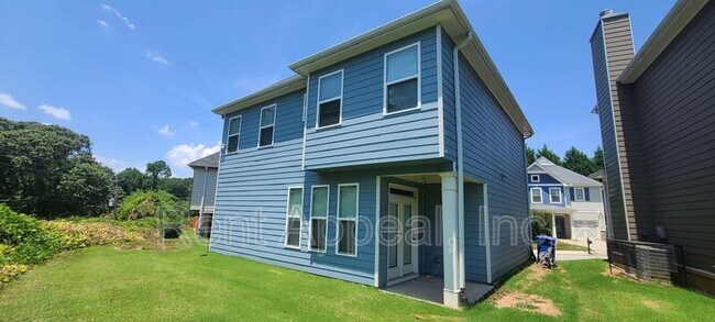 Building Photo - 1785 Maple Walk Cir SW
